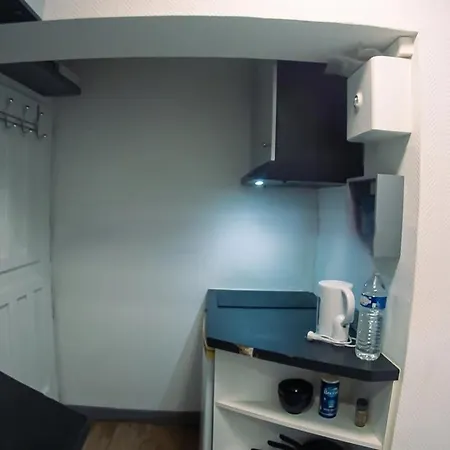 Studio Sympathique A Louer Apartment