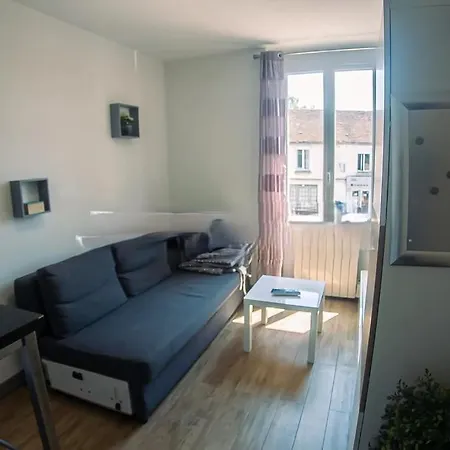 Studio Sympathique A Louer Apartment Villejust